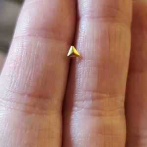 Triangle 18k gold nose stud body jewelry🌻